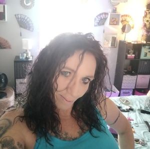 Meet your Posher, Shannon